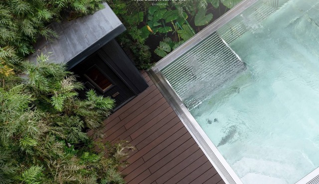 Luxury villa near Chao Phraya River — 150 meters from MRT Bang O