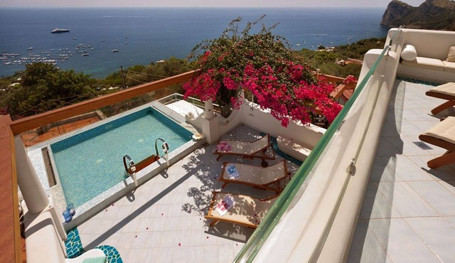 Luxury VILLA ARIADNE with private pool, jacuzzi, terrace and sea view