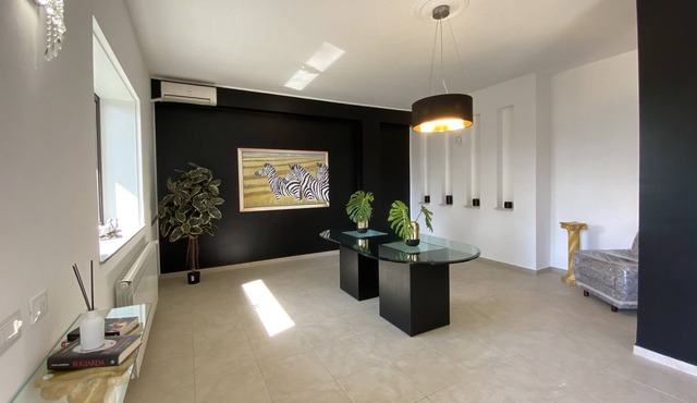 Luxury villa between Catania, Etna and Taormina. 5 minutes from Etnaland