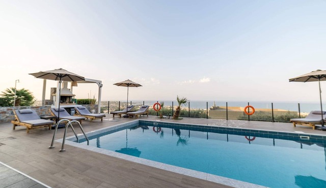 Luxury Villa Constantinos