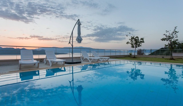 Luxury Villa for 6 Amazing Sea View Pool