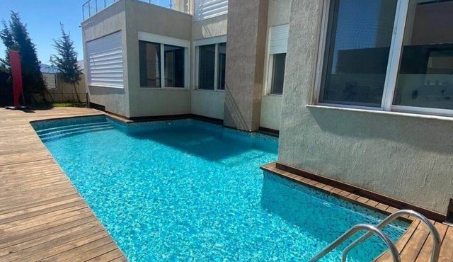 Luxury Villa Mabrouka in Soliman With Swimming Pool