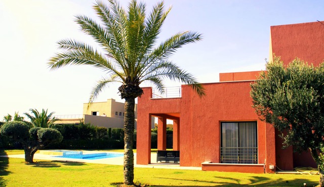 Luxury Villa on Golf Course by Beach - Resort like living