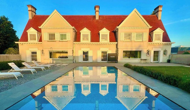 Luxury Villa Pool & Spa