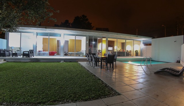 LUXURY VILLA - POOL WI-FI, LOCATION VALONGO-PORTO