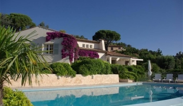 LUXURY VILLA WITH PANORAMIC SEA VIEW !