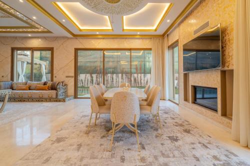 Luxury villa with heated pool and private Hammam FAMILY ONLY