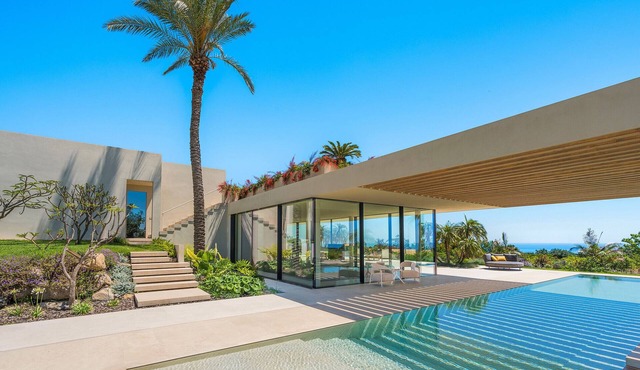 Luxury villa with pool and spa - Dicasainsicilia