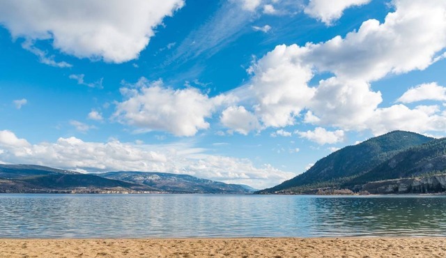 Luxury Waterfront Condo - Located on Skaha Lake.