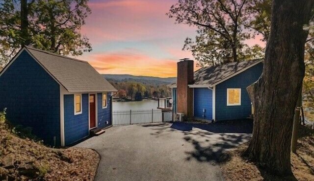 Luxury Waterfront Cottage/Panoramic Views/Fully Renovated