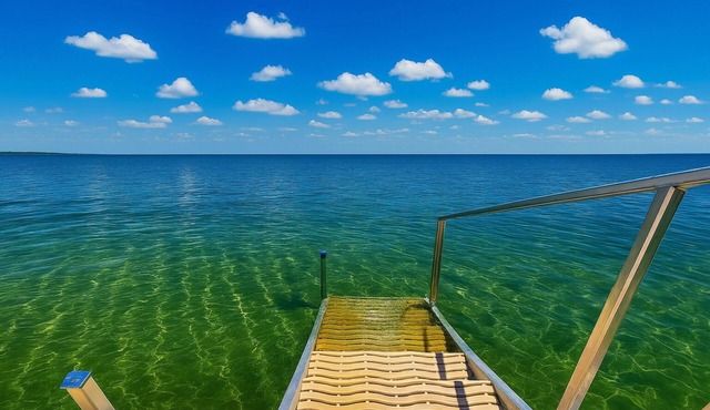 Luxury Waterfront Escape Near Toronto | Hot Tub, Sandy Beach & Amazing Views