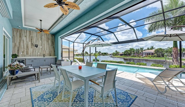 Luxury Waterfront Home with Heated Pool & Hot Tub – Punta Gorda
