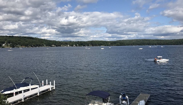 Luxury Waterfront Home - Lake Winni 7 Bedrooms-Meredith NH Shallow Water & Dock.