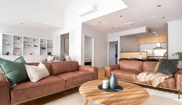 Luxury Waterfront Stay!
