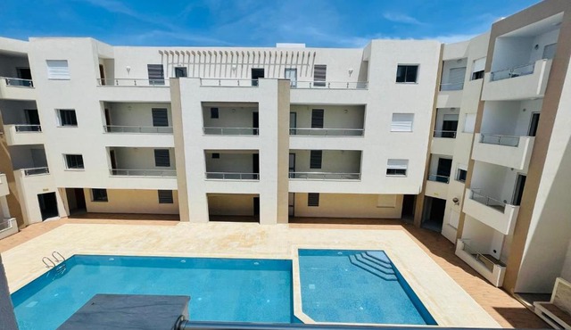 Luxus-Apartment mit Poolblick