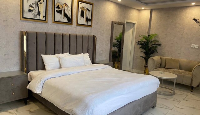 Luxus Suites