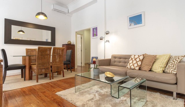 LV Premier Baixa CR2- lift, AC, center, balcony