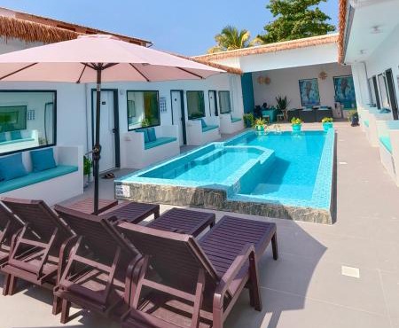 LVIS Pool Villa