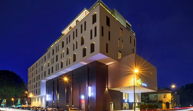 MÙ Hotel
