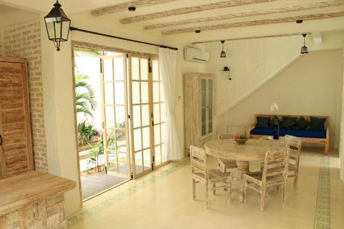 M-Apartment