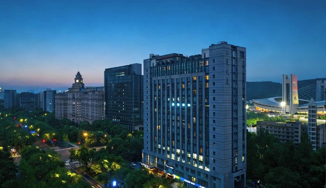 M Hotel