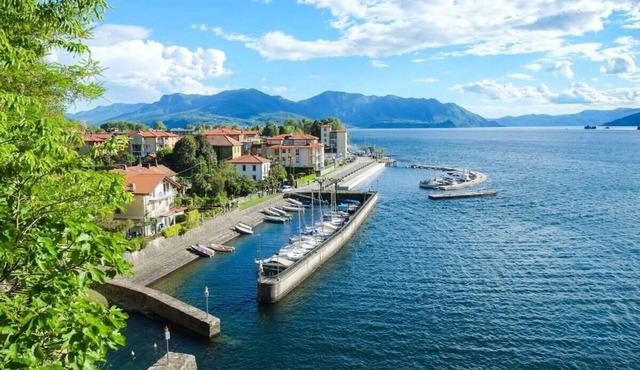 Maccagno apartment rental with lake views and pool