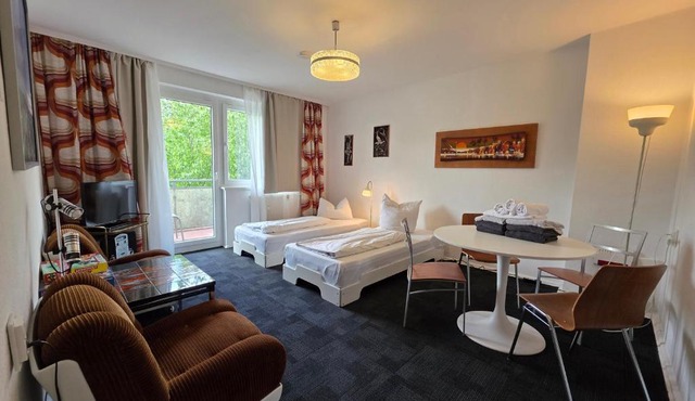 M M Central Apartments - Free Parking - Vintage Style