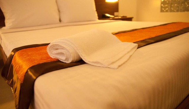 M Suites Hotel
