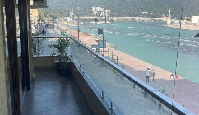 Maayaa inn by Ganges