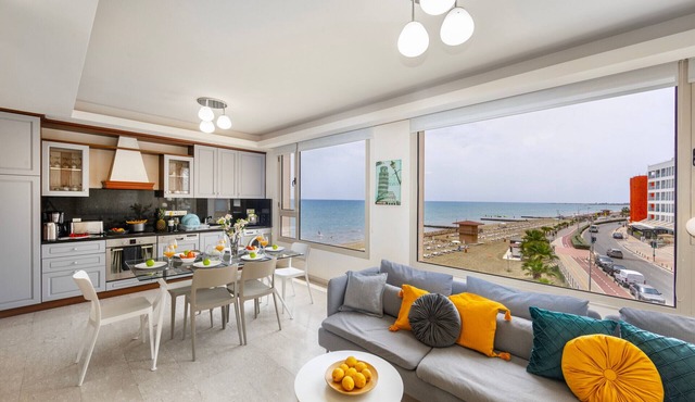 Mackenzie Eftyhia Beachfront Suite
