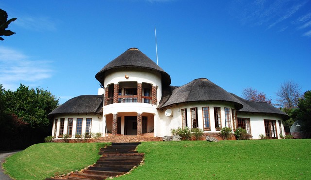 Maclear Manor Guesthouse