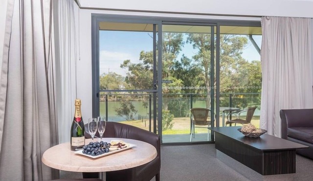 Macquarie 4 Star