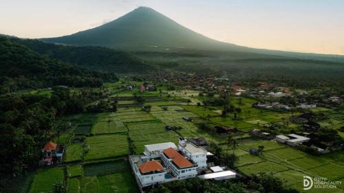 Made's Dream Villa Amed