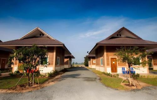 Mae Feak Villa