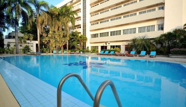 Mae Yom Palace Hotel