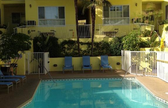 Magic Castle Hotel