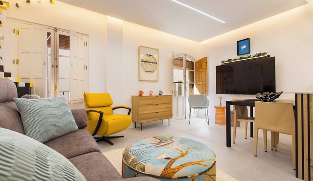 Magic stay in Granada with private parking