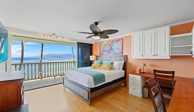 Magical Oceanfront 1BR Sanctuary -Wake to Waves: