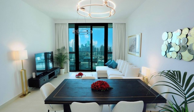 Magnificent 2BR with Burj Khalifa-Fountain views