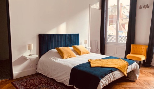 Magnificent charming apartment in the historic center