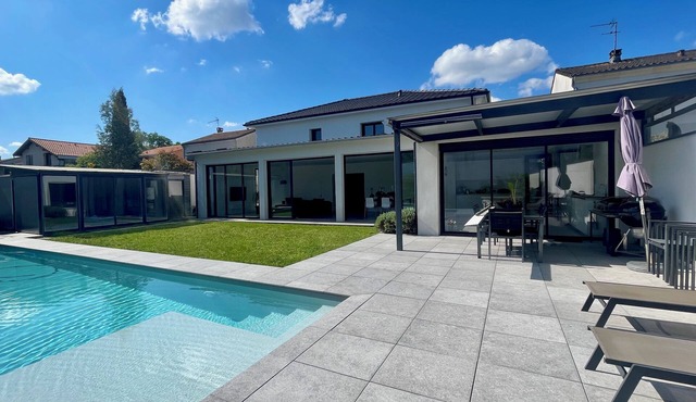 Magnificent contemporary architect-designed villa
