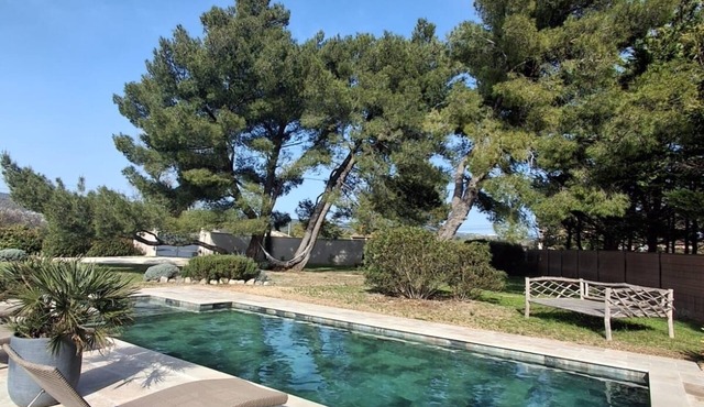 Magnificent 5-star villa in the heart of the Luberon Swimming pool and air conditioning
