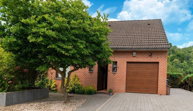 Magnificent home in Tilf with garden