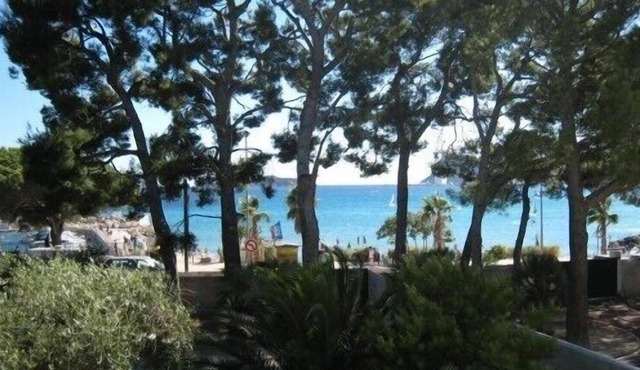 Magnificent house of 250m2, Sea View, AIR CONDITIONED, 15 meters from the beach