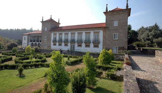 Magnificent Ponte de Lima Villa | 10 Bedrooms | Villa Lima Palace | Tennis