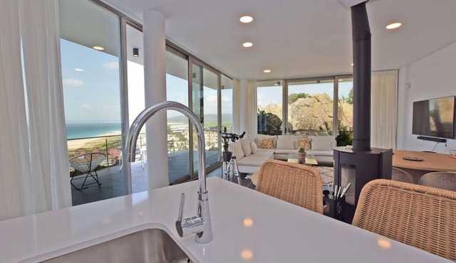 Magnificent Villa with stunning ocean views