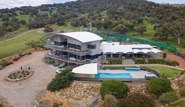 Magnificient Four Bedroom Home, Amazing Views