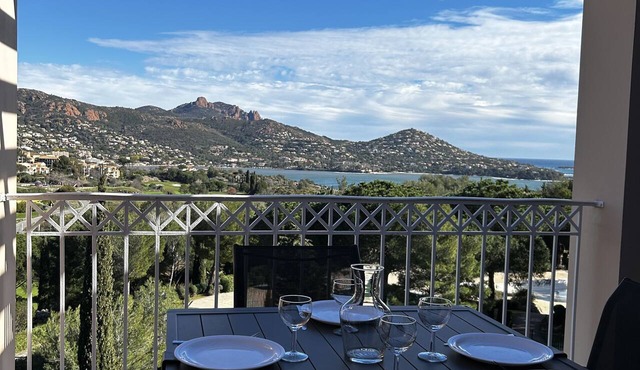 Magnifique Studio Terrasse vue mer Idéal Climatisation