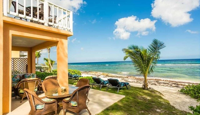 Mahogany Point 5: 3 BR/3 BA villa in North Side, Sleeps 6