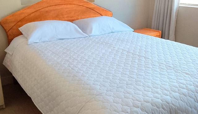 Main Ave Spot : Premium White Linens+ Top Safety